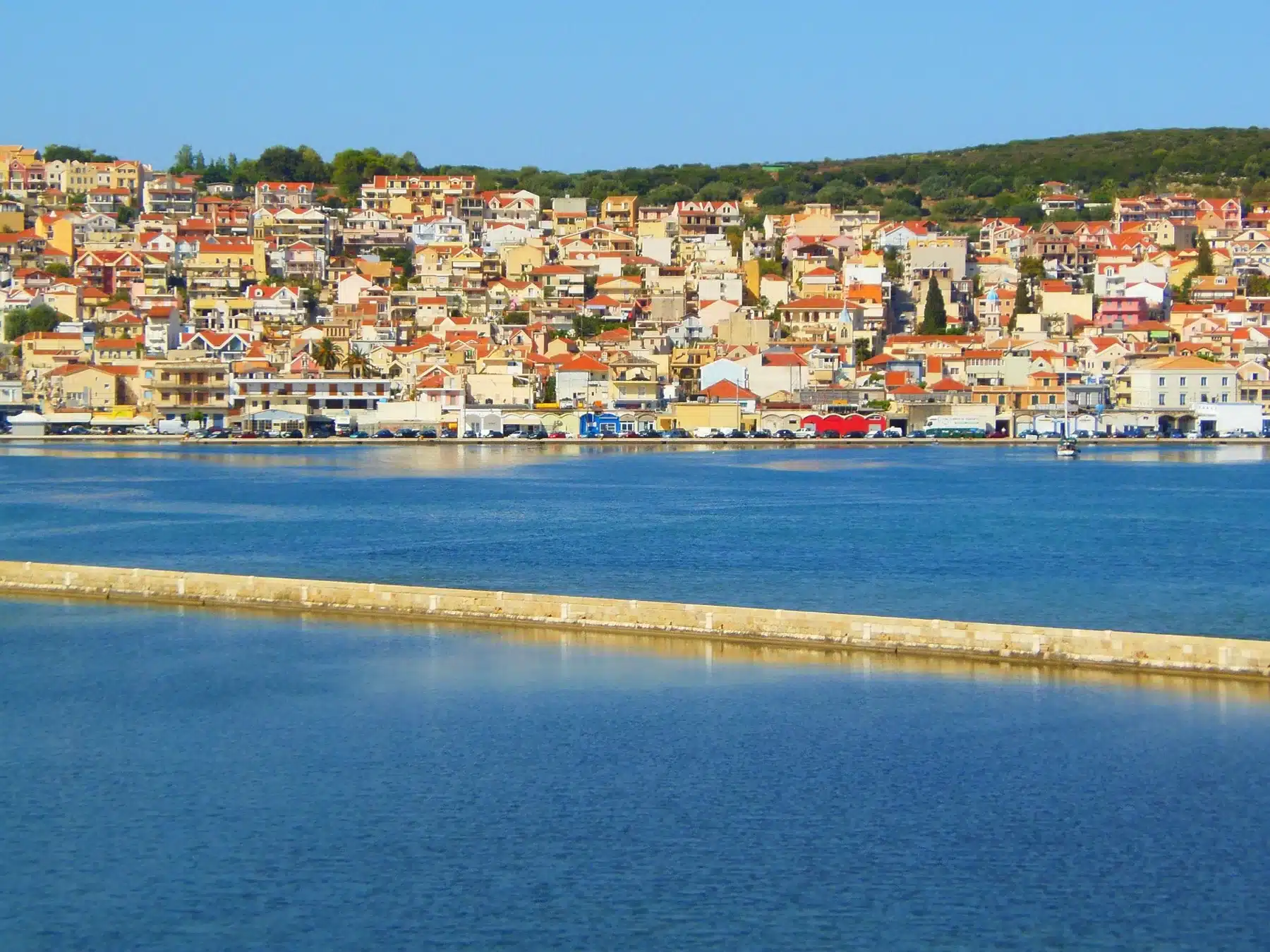 Argostoli harbour stop on the Kefalonia day trip from Zakynthos with Ioneon Travel